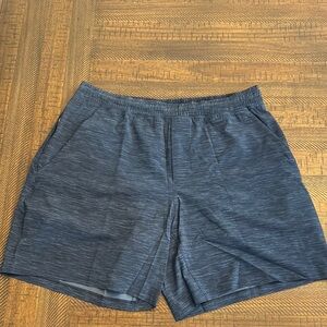 Men’s Lululemon Heather Allover Iron Blue Navy Linerless Pace Breaker 7in Shorts